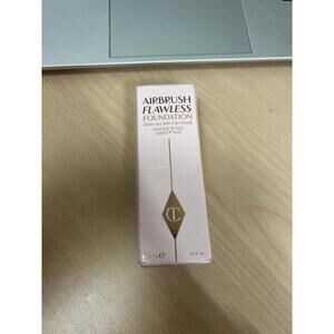 Charlotte Tilbury Airbrush Flawless Foundation - Warm Chaud